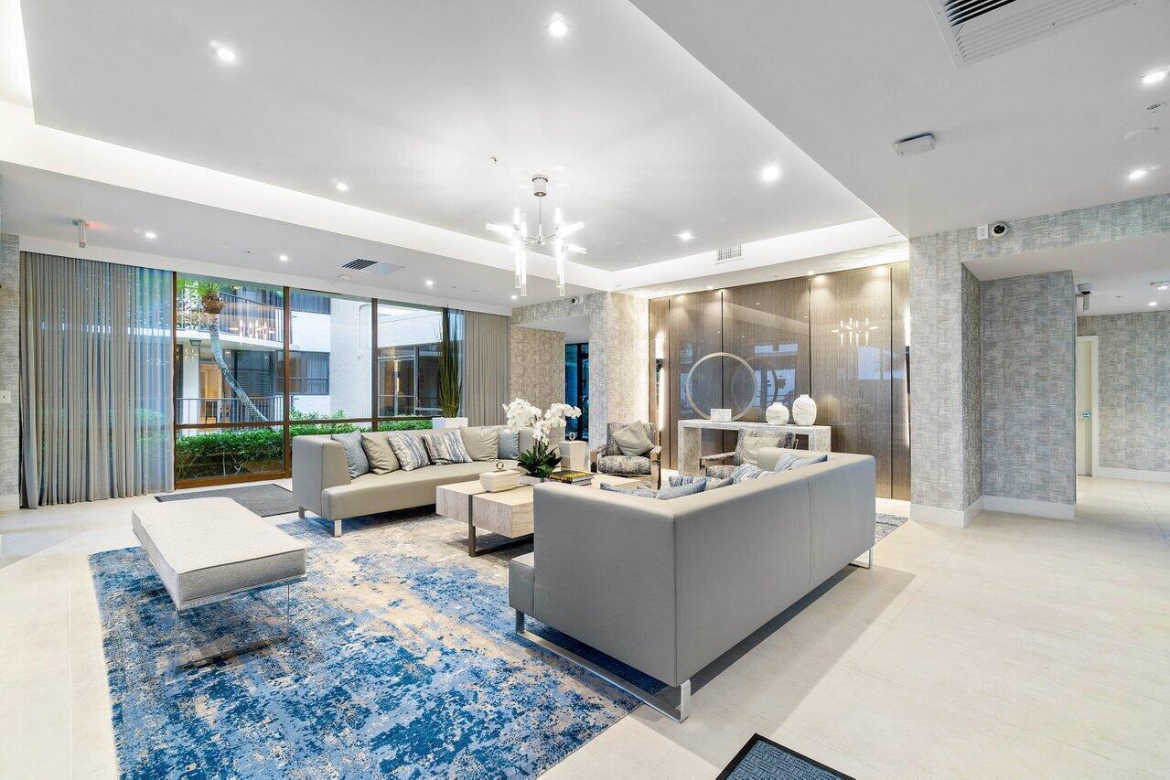 899 Jeffery Street 3050