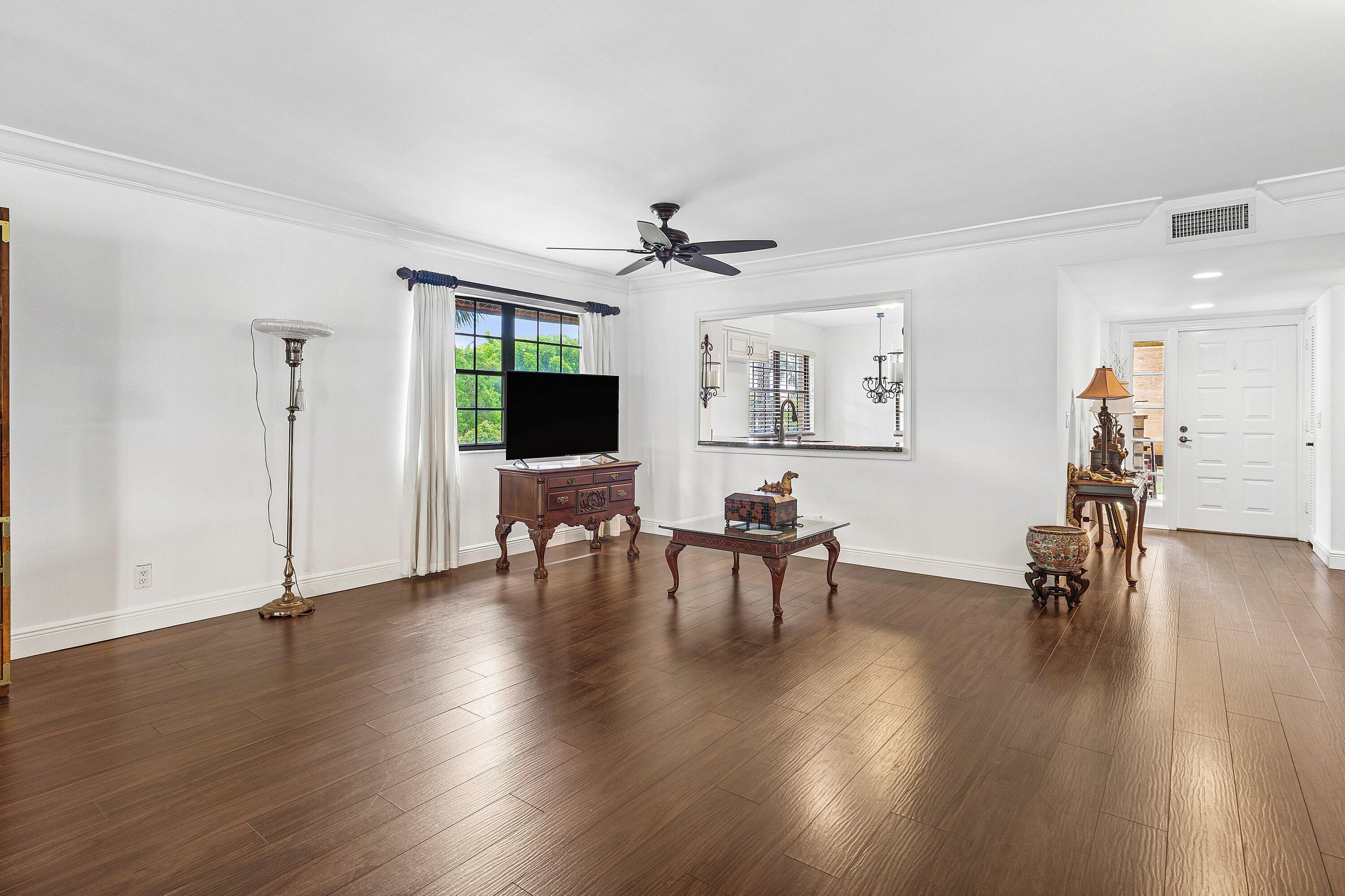 6462 Aspen Glen Circle