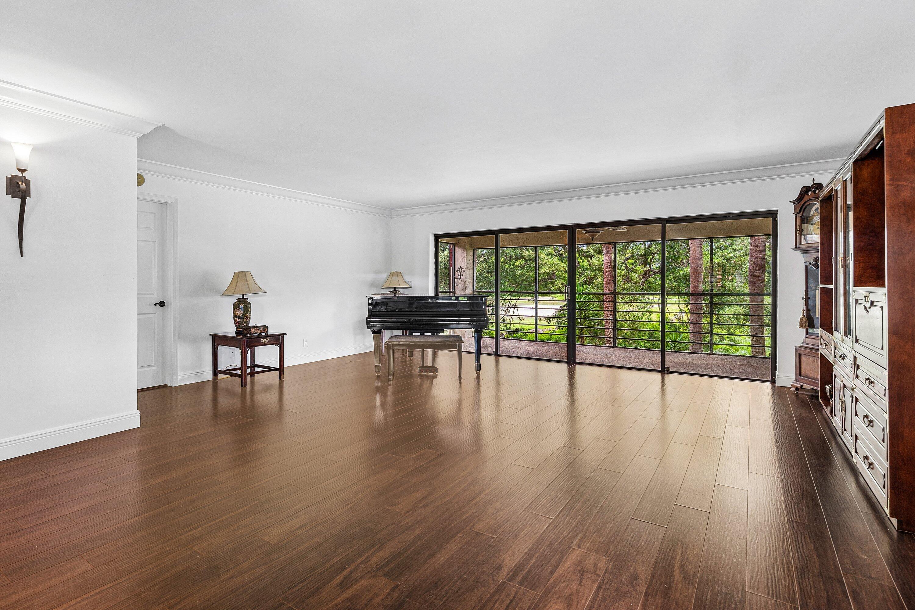 6462 Aspen Glen Circle