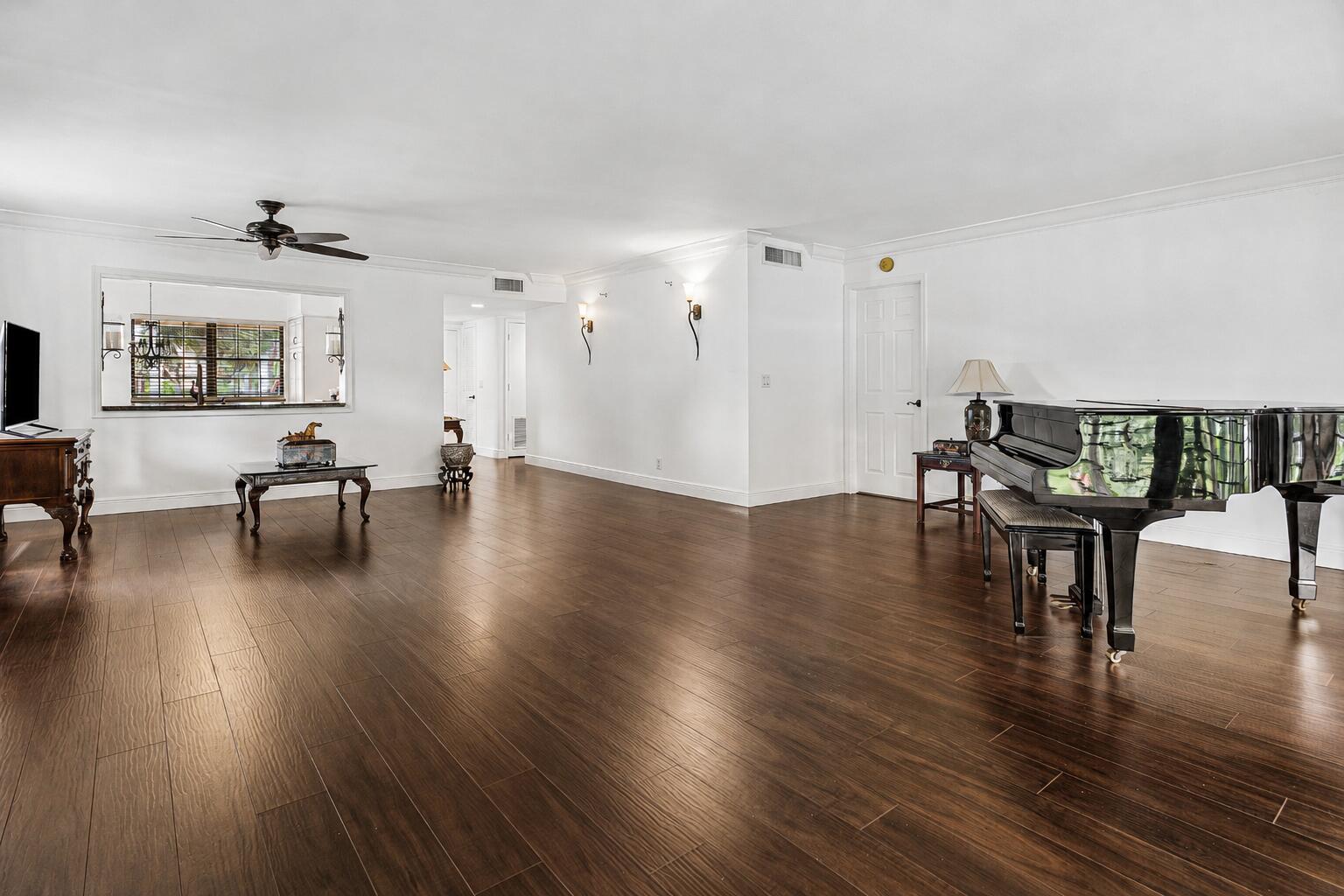6462 Aspen Glen Circle