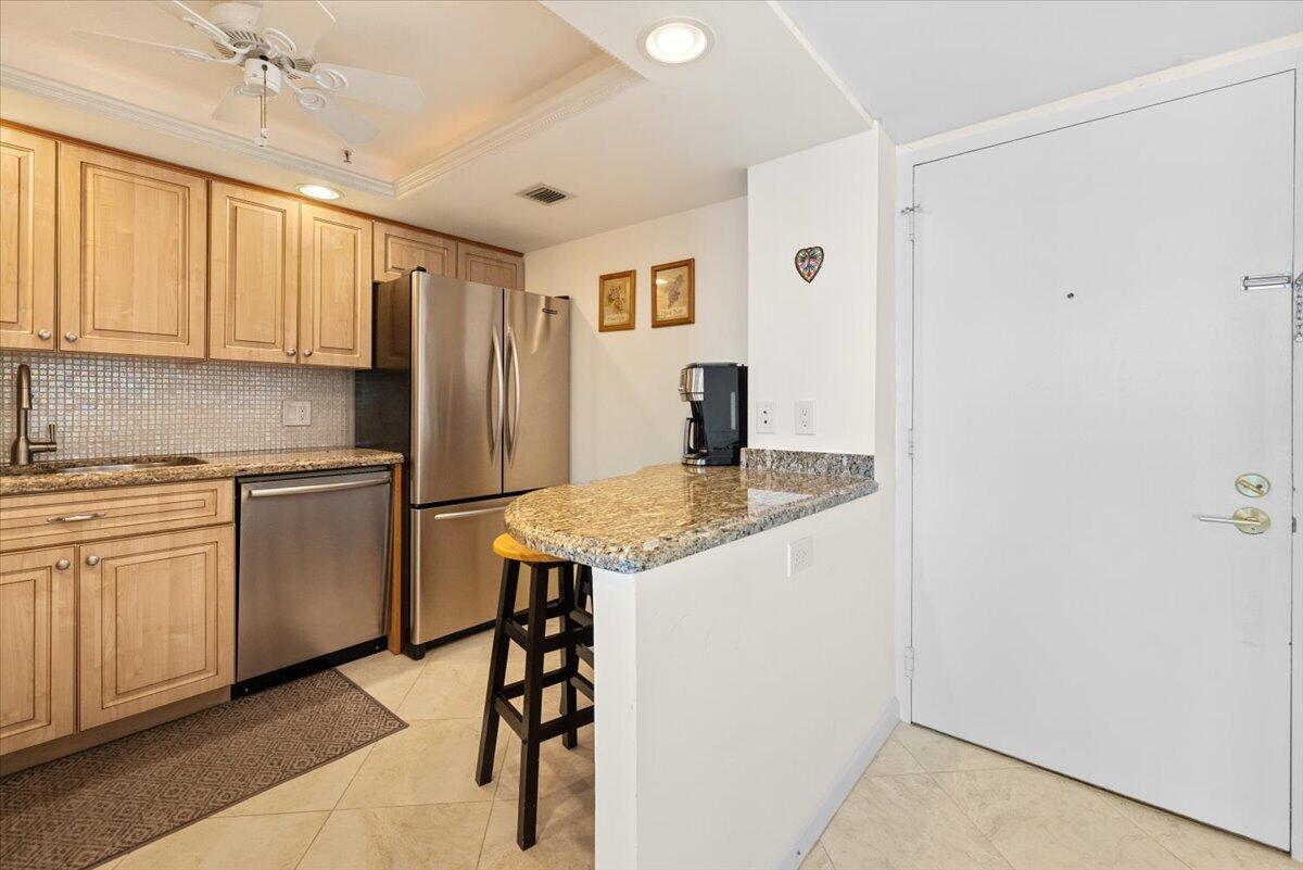 3912 S Ocean Boulevard 603
