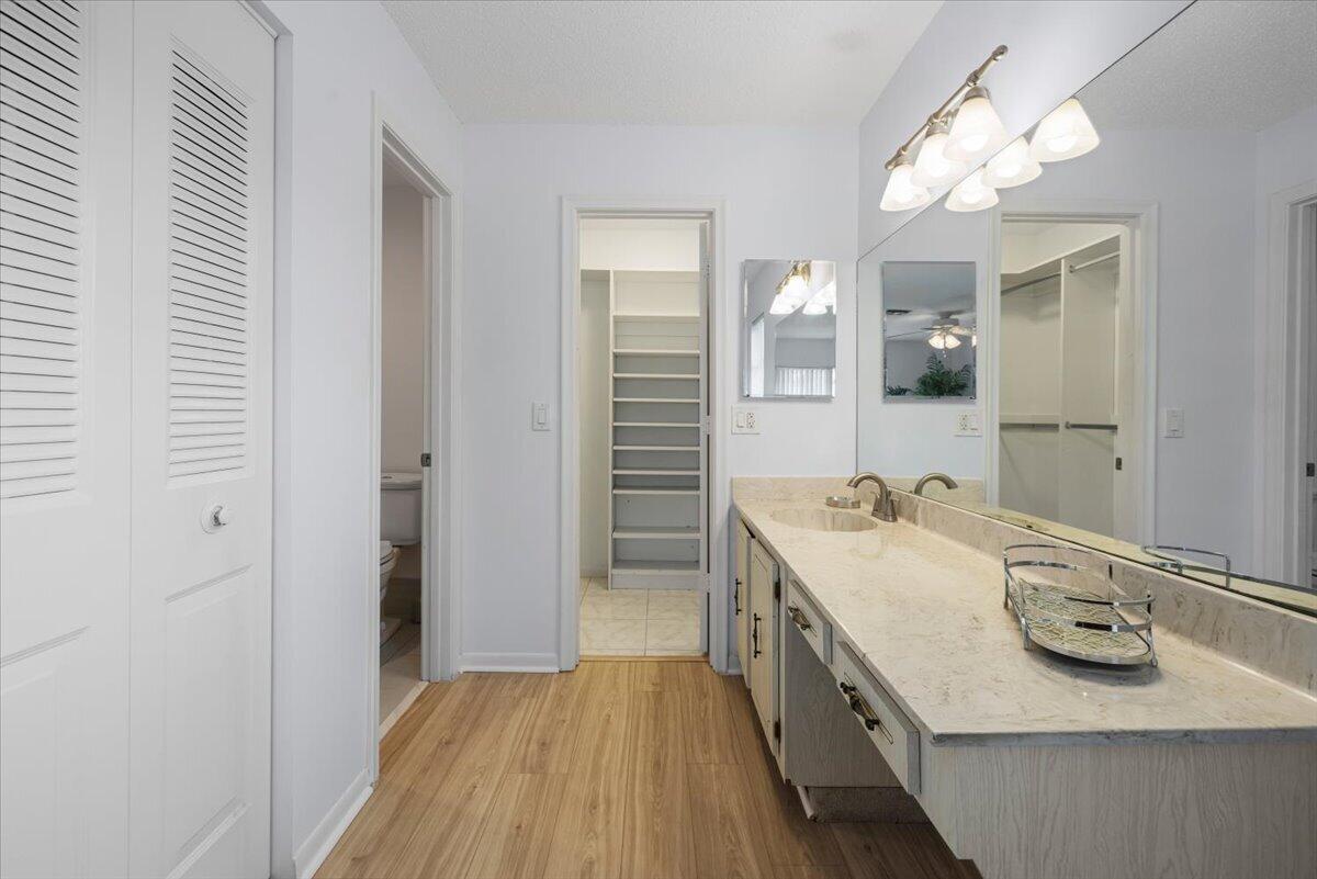 1031 Citrus Way 102-a