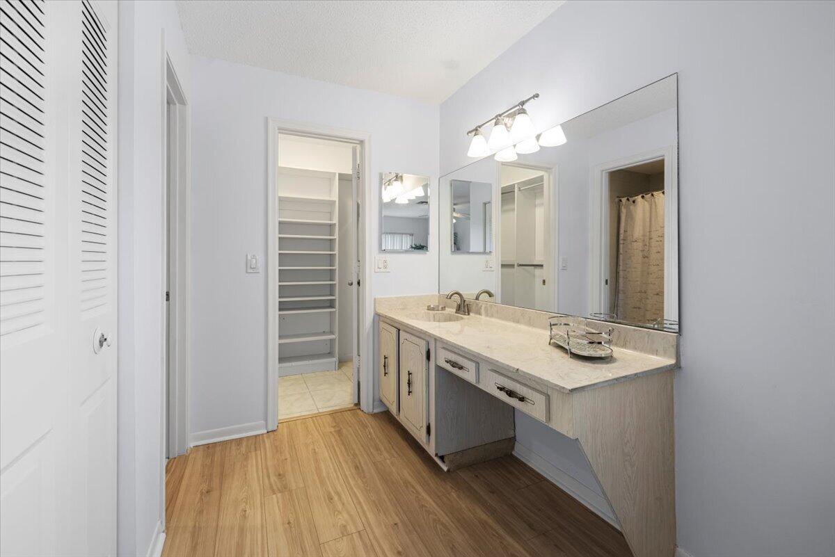1031 Citrus Way 102-a