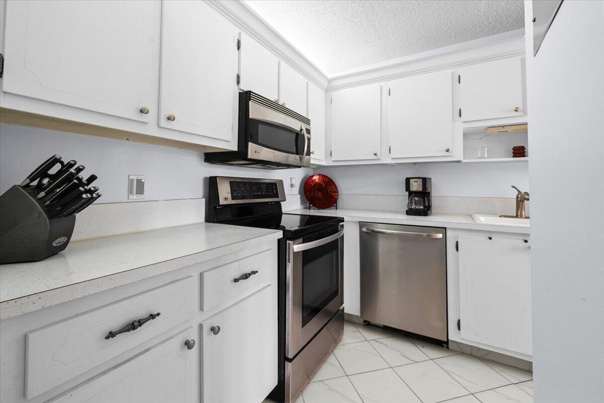 1031 Citrus Way 102-a