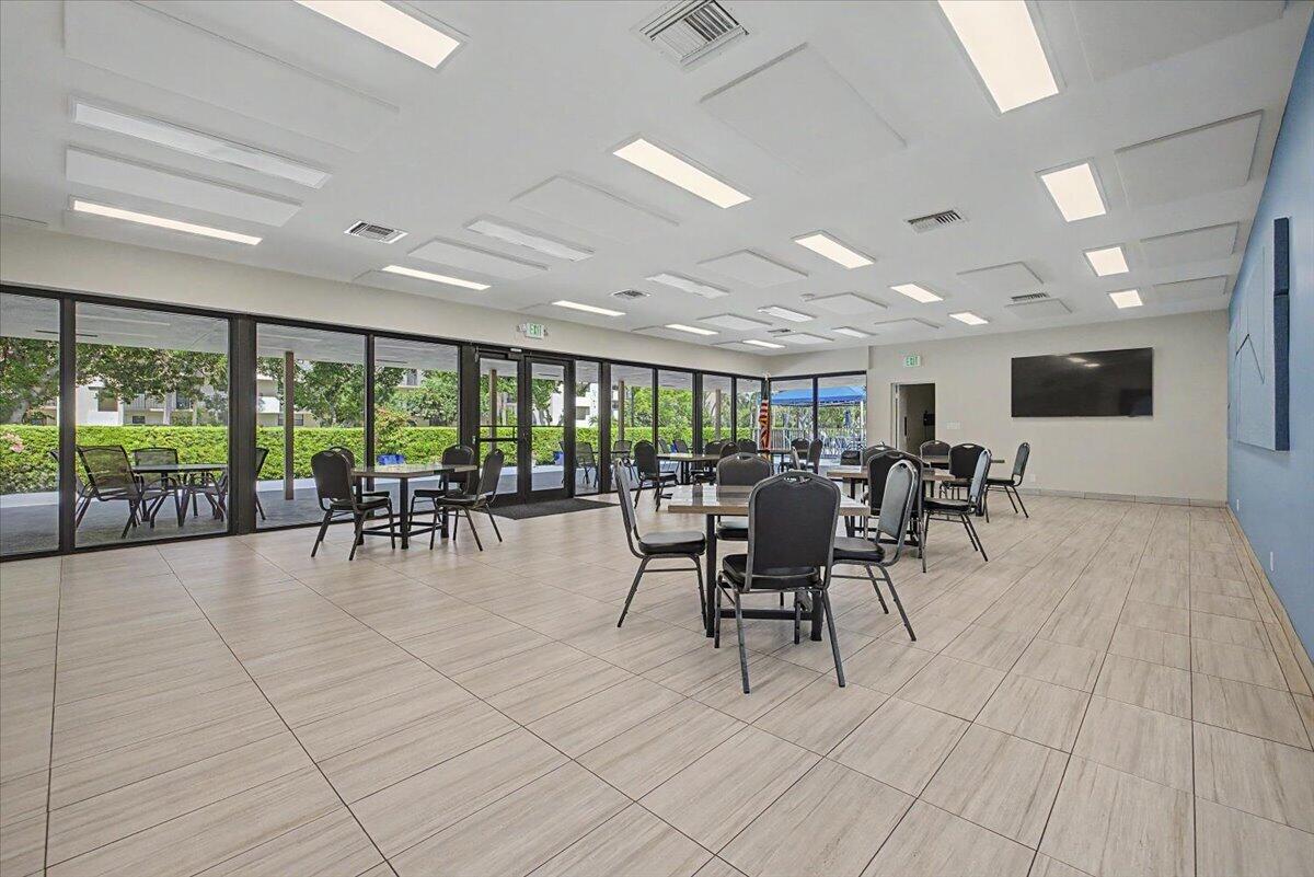 2430 DEER CREEK COUNTRY CLUB Boulevard 506