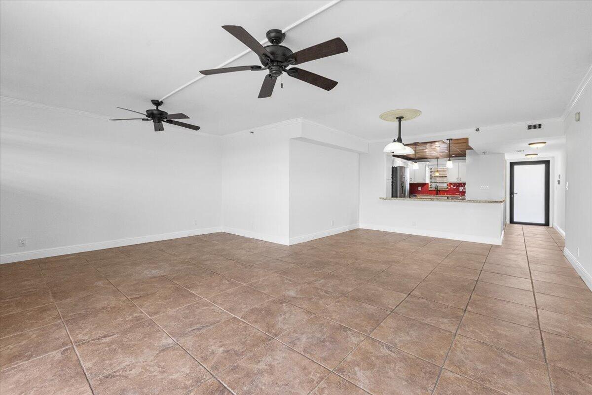 2430 DEER CREEK COUNTRY CLUB Boulevard 506