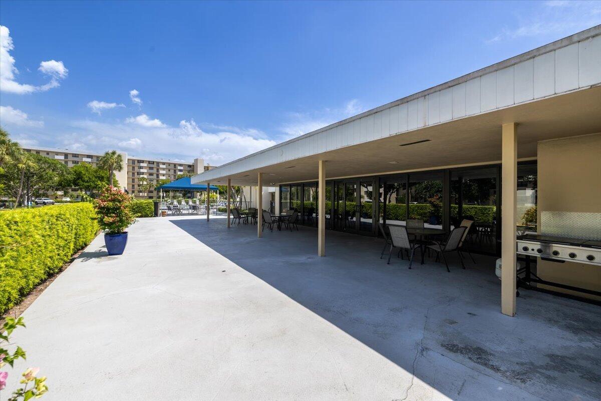 2430 DEER CREEK COUNTRY CLUB Boulevard 506