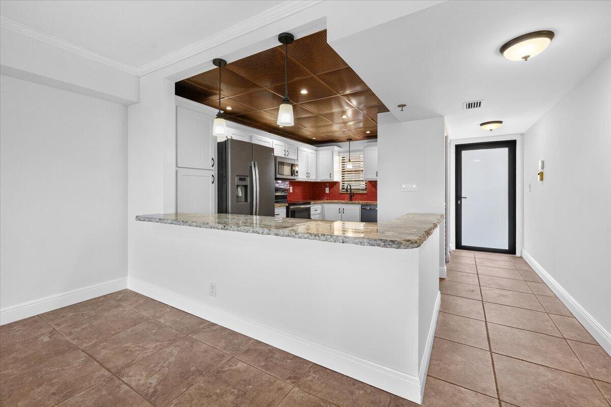 2430 DEER CREEK COUNTRY CLUB Boulevard 506