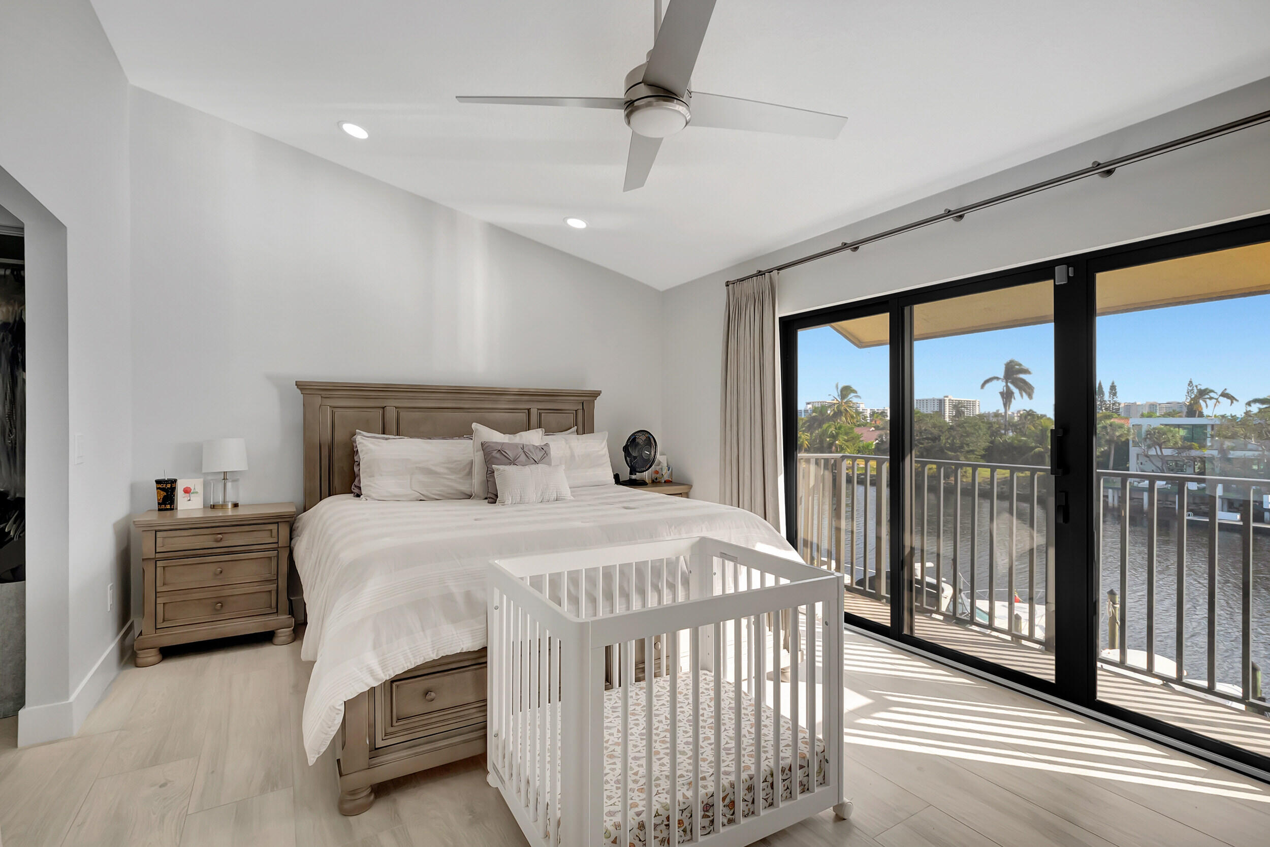 210 Captains Walk 715