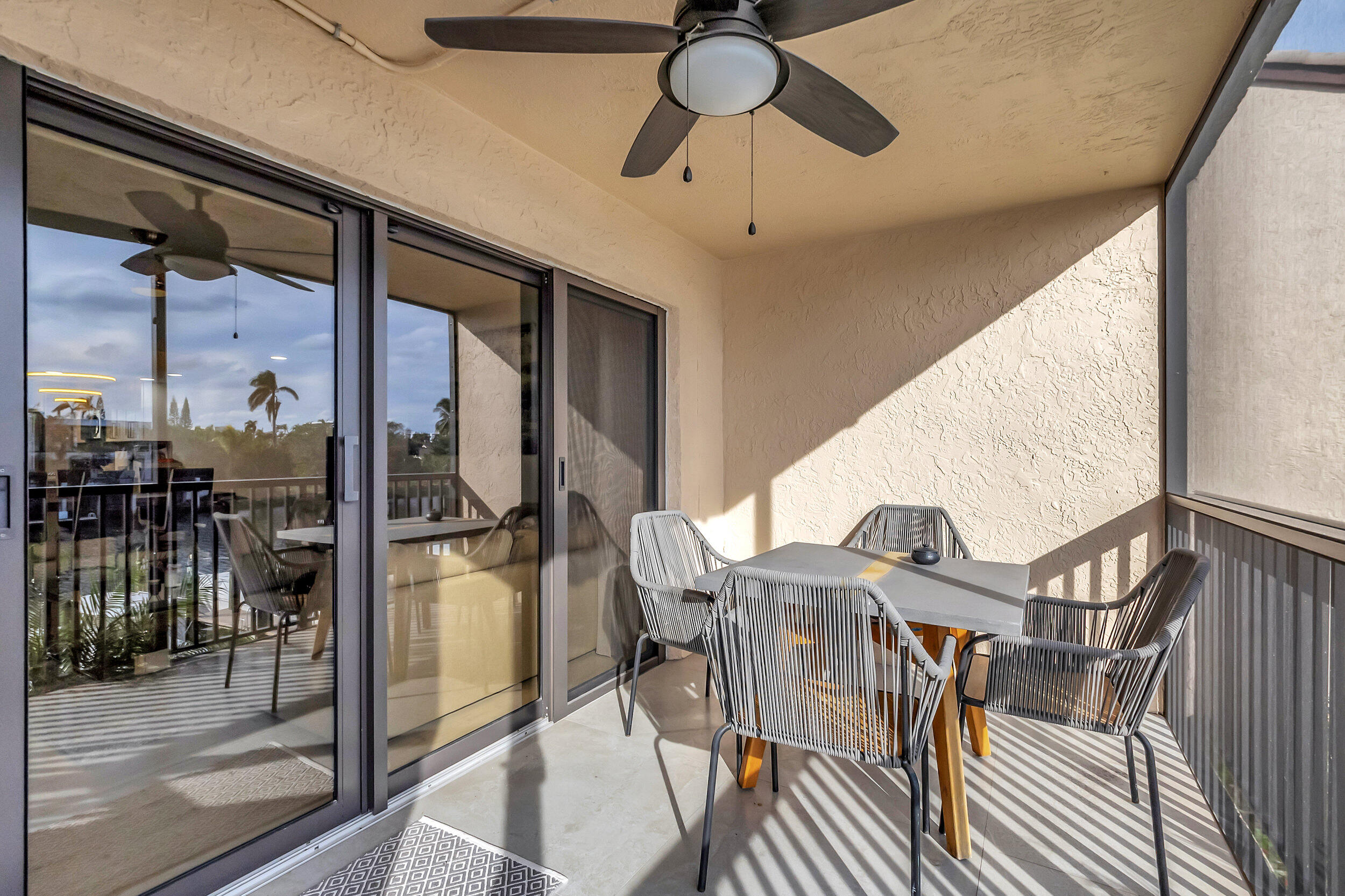 210 Captains Walk 715