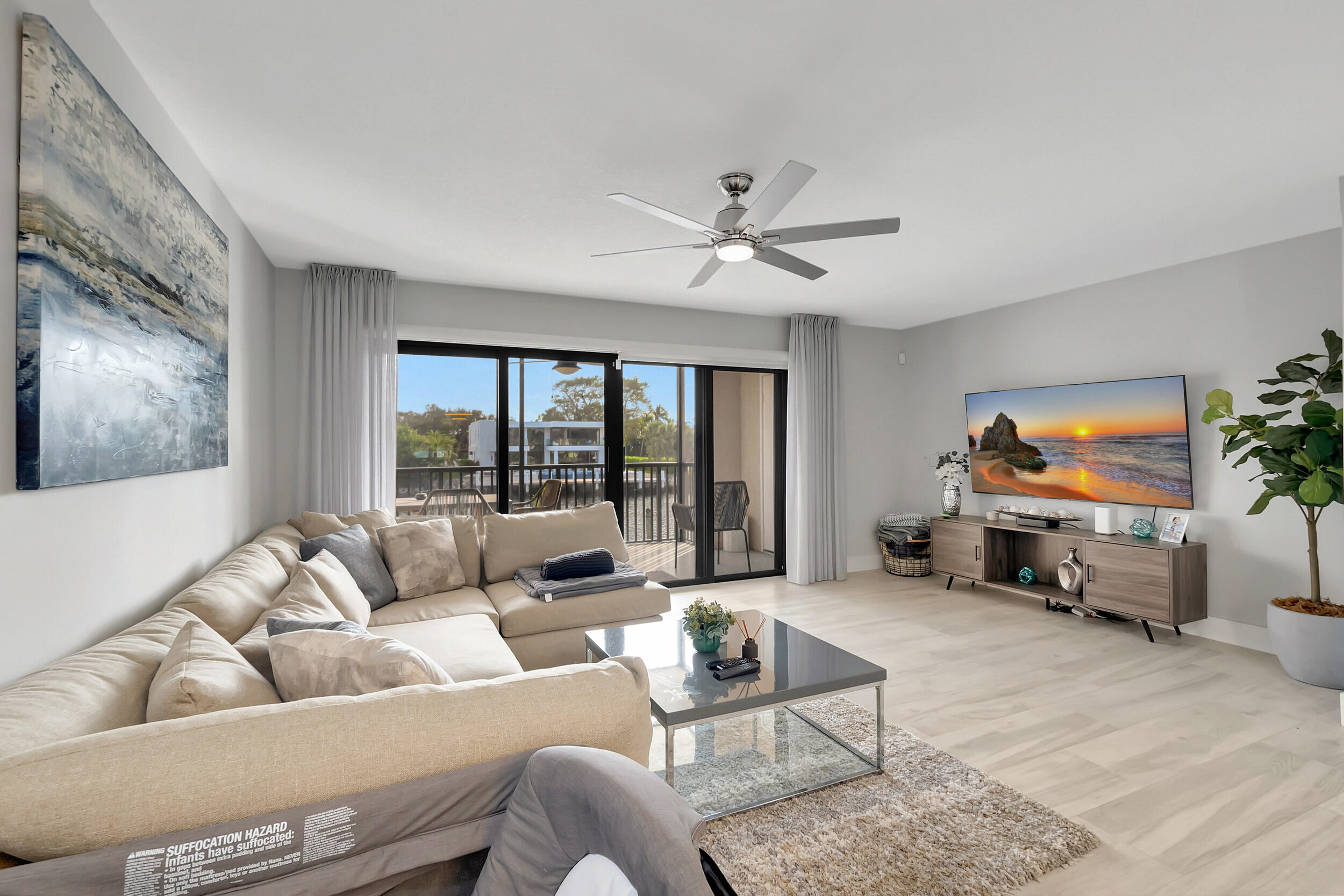 210 Captains Walk 715