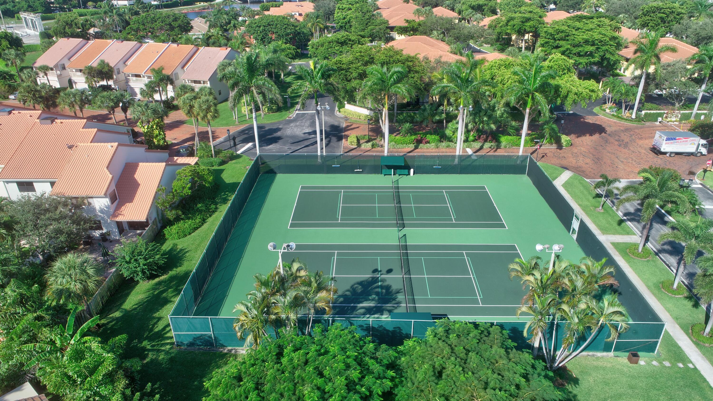 210 Captains Walk 715