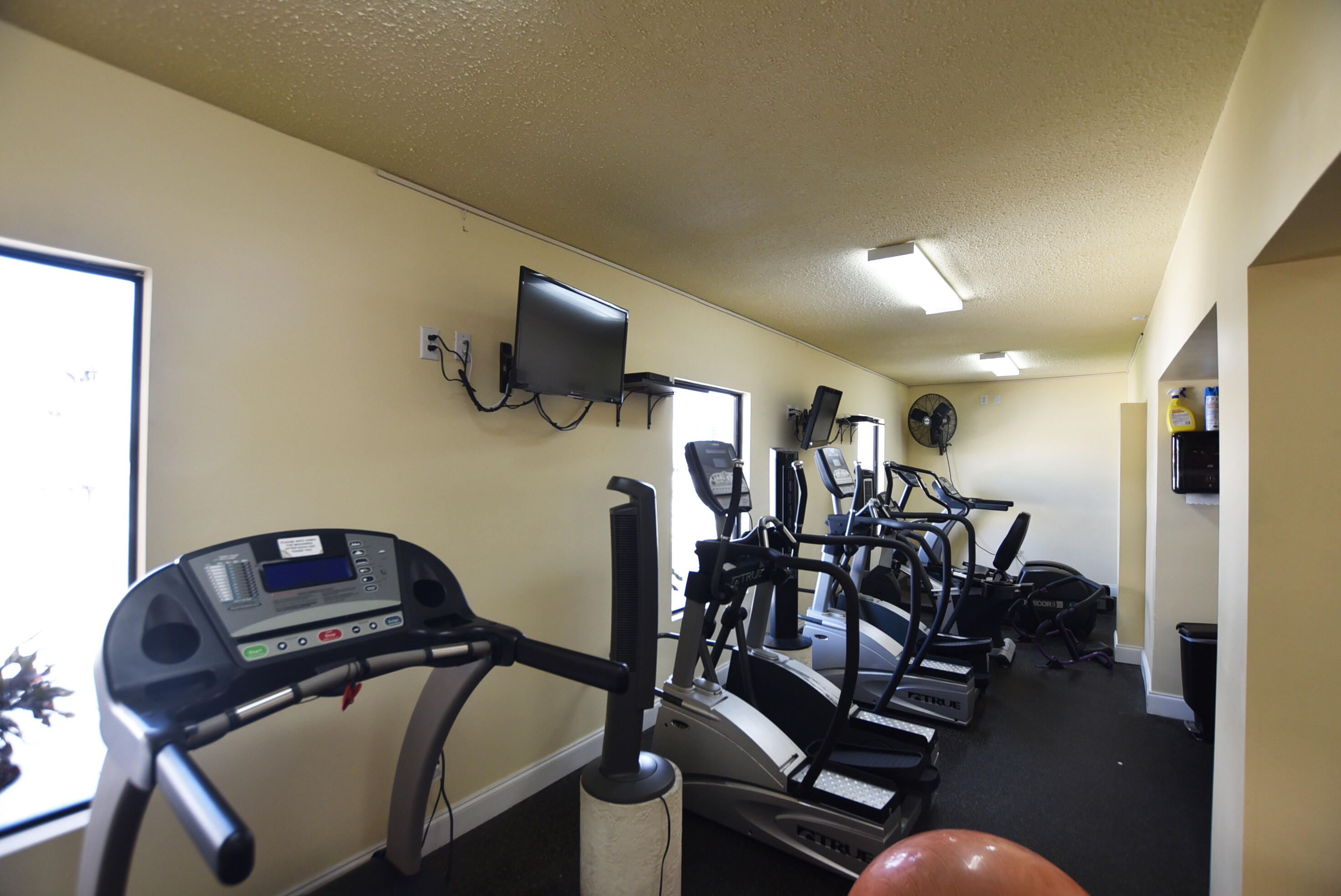 210 Captains Walk 715