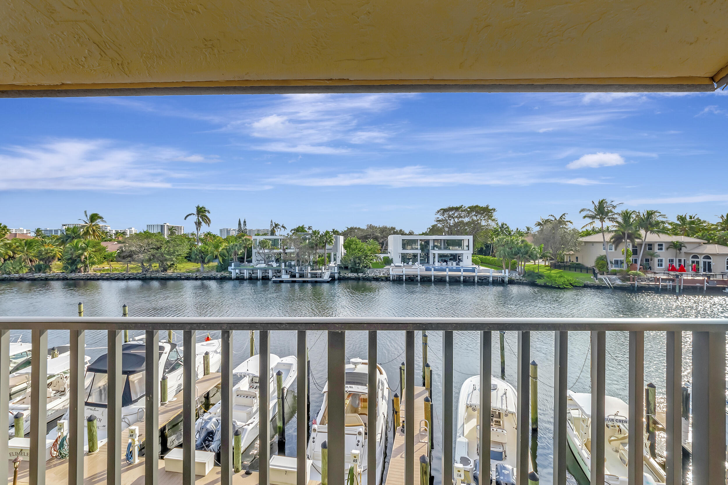 210 Captains Walk 715