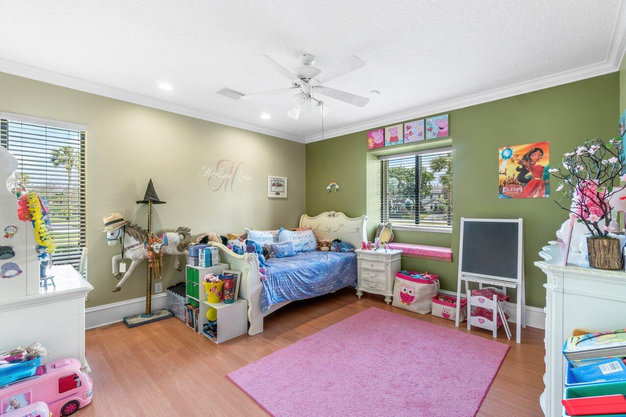 13679 Greentree Trail