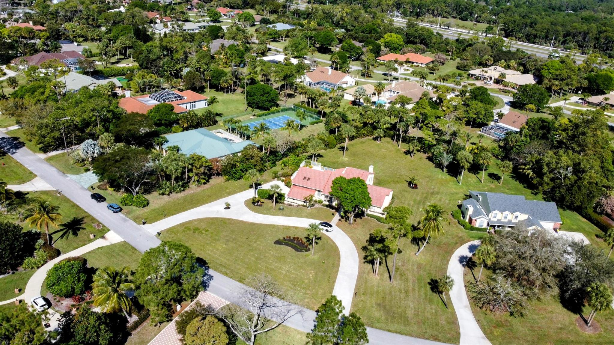 13679 Greentree Trail