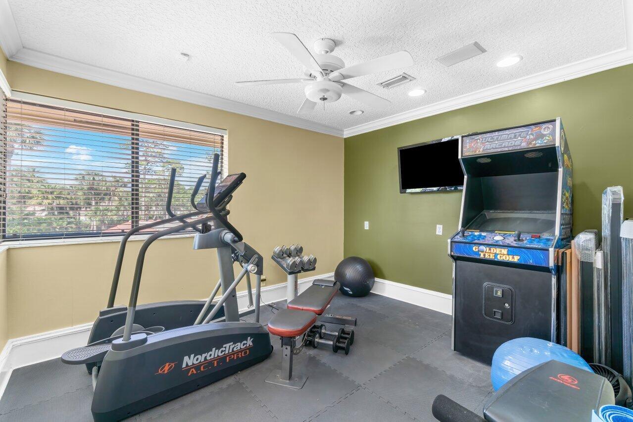 13679 Greentree Trail