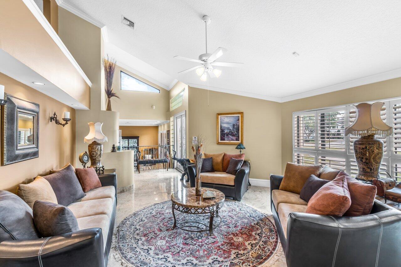 13679 Greentree Trail