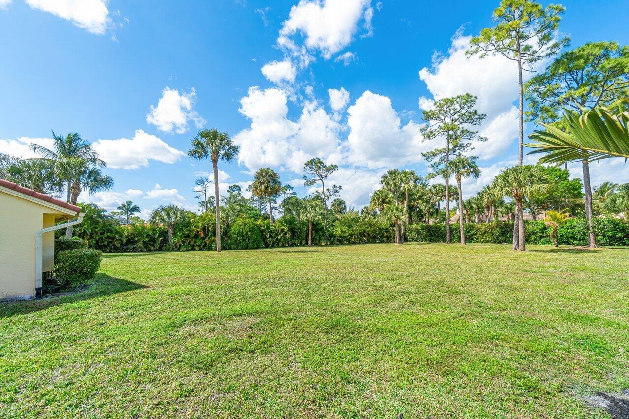 13679 Greentree Trail