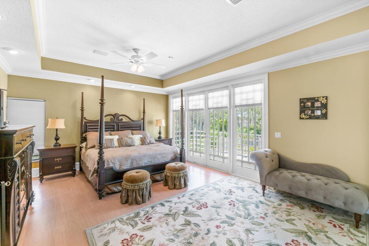 13679 Greentree Trail