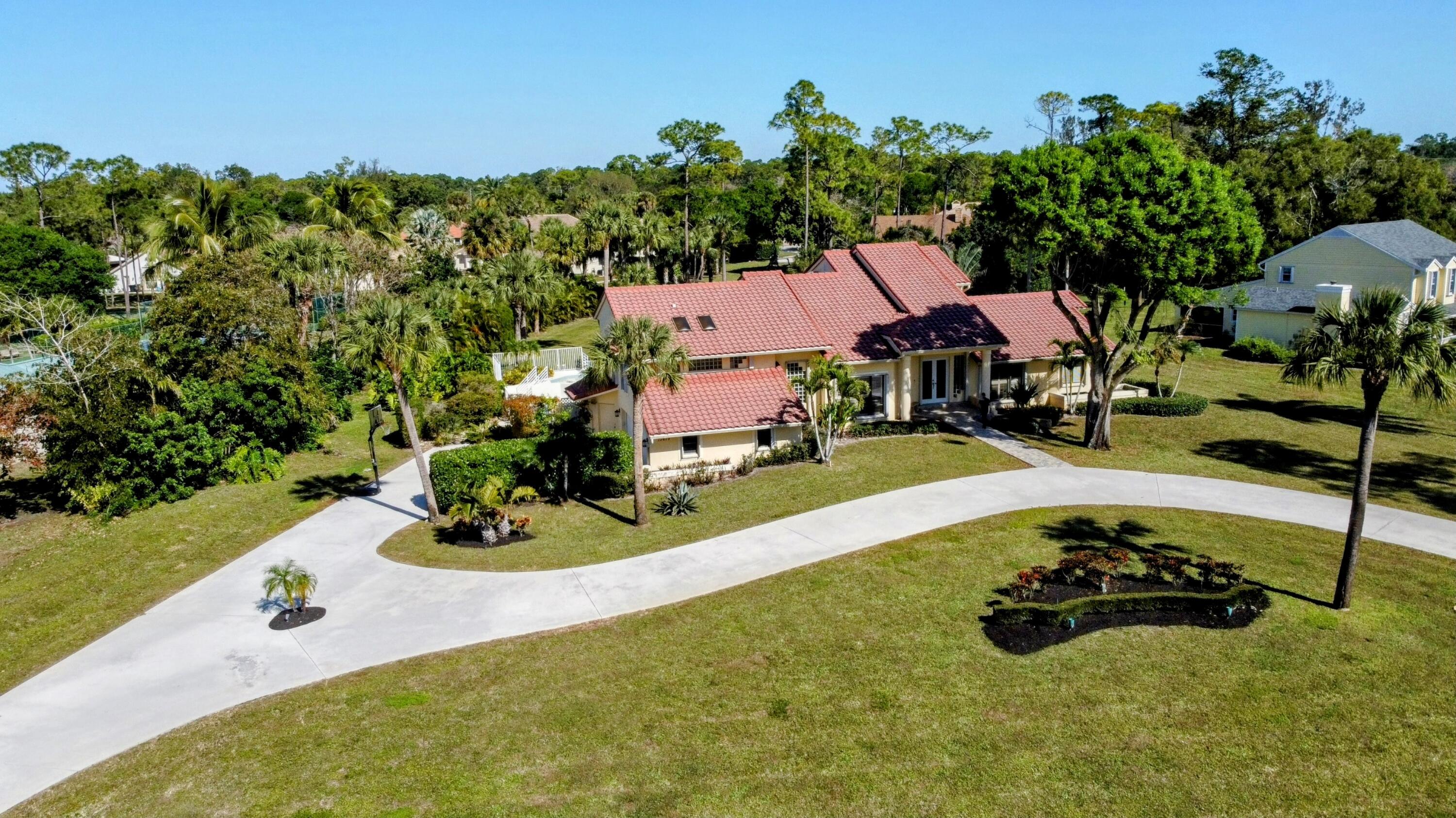 13679 Greentree Trail