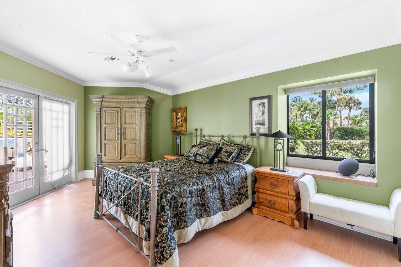 13679 Greentree Trail