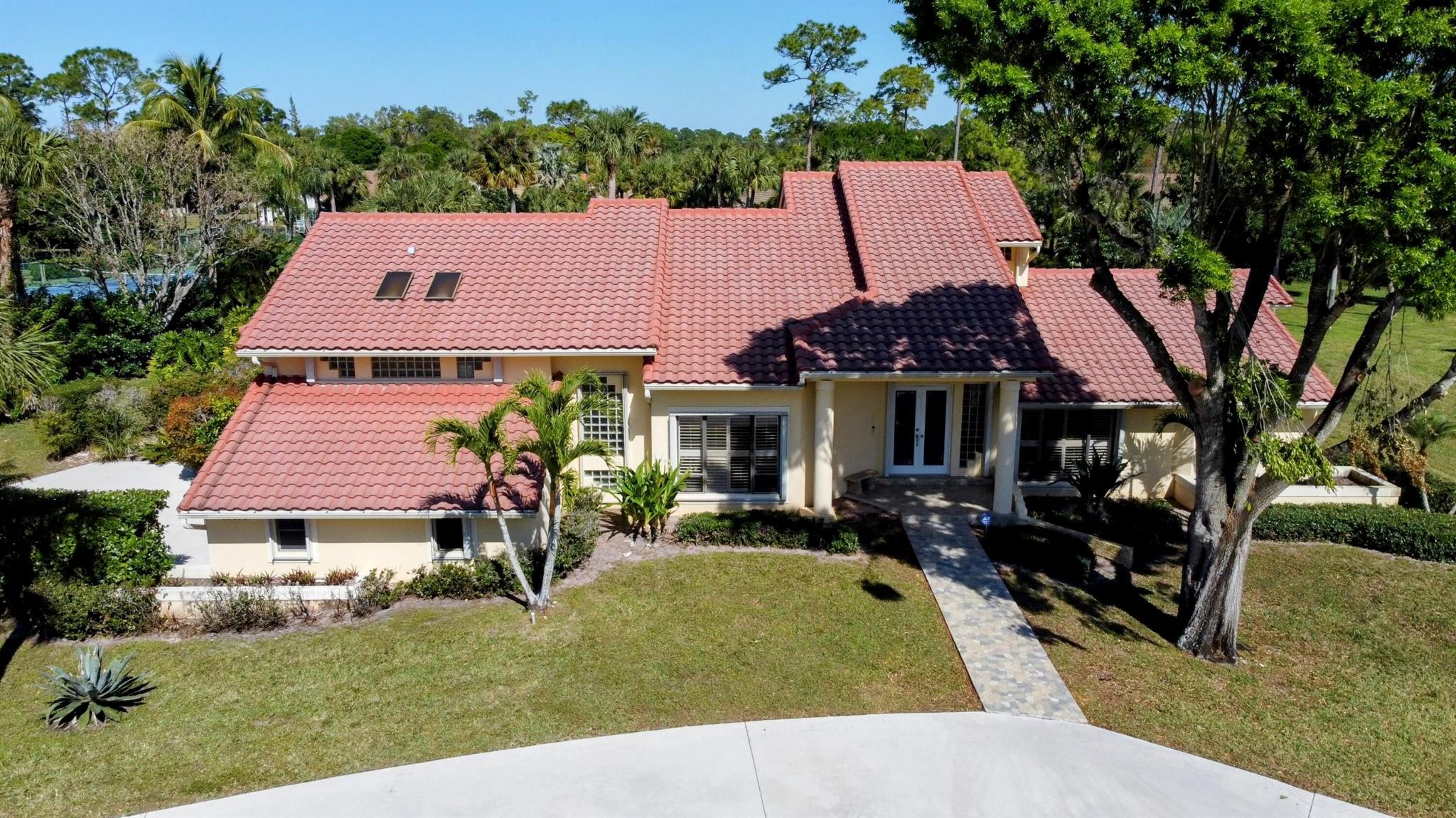 13679 Greentree Trail