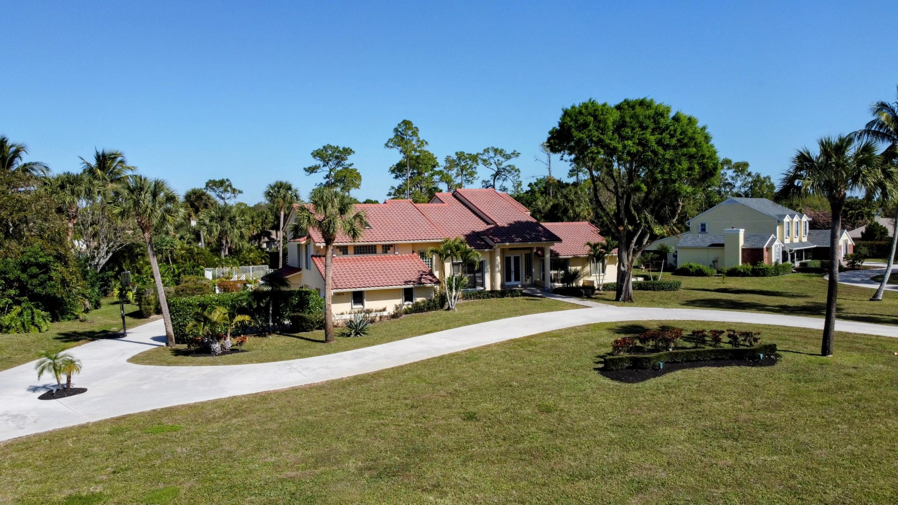 13679 Greentree Trail