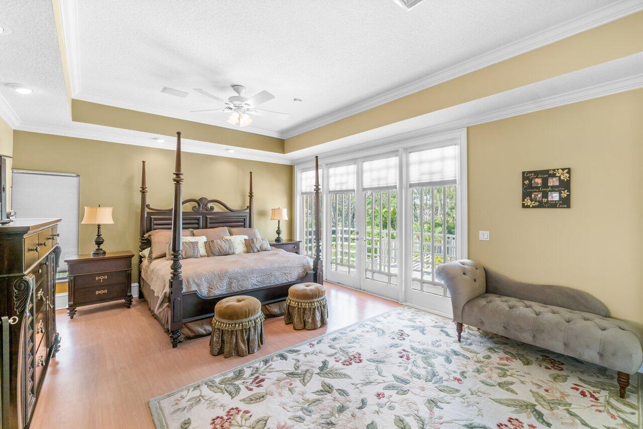 13679 Greentree Trail