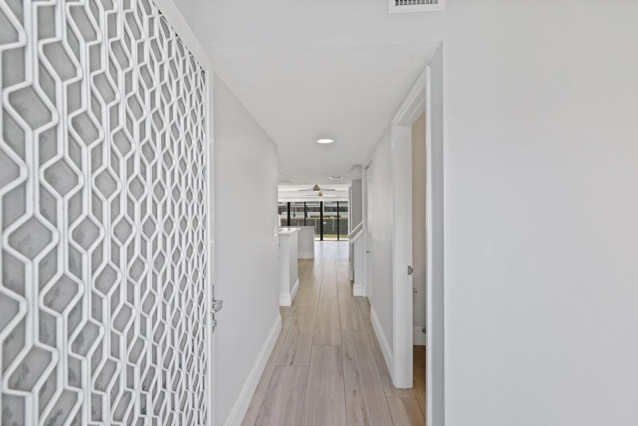 702 NE 20th Lane