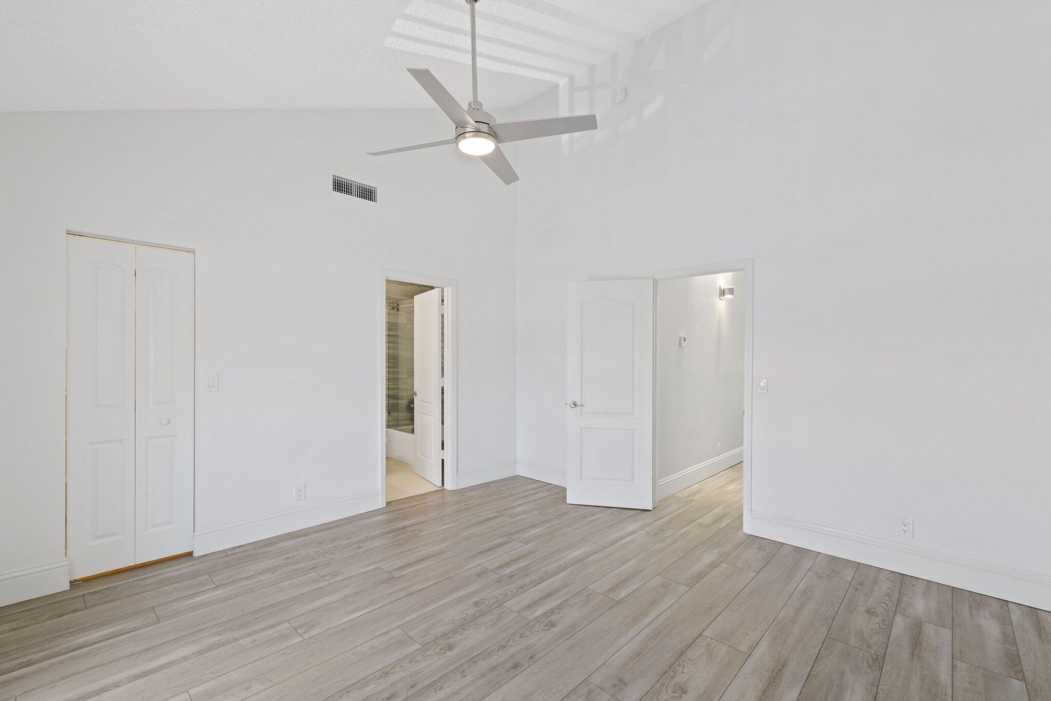 702 NE 20th Lane