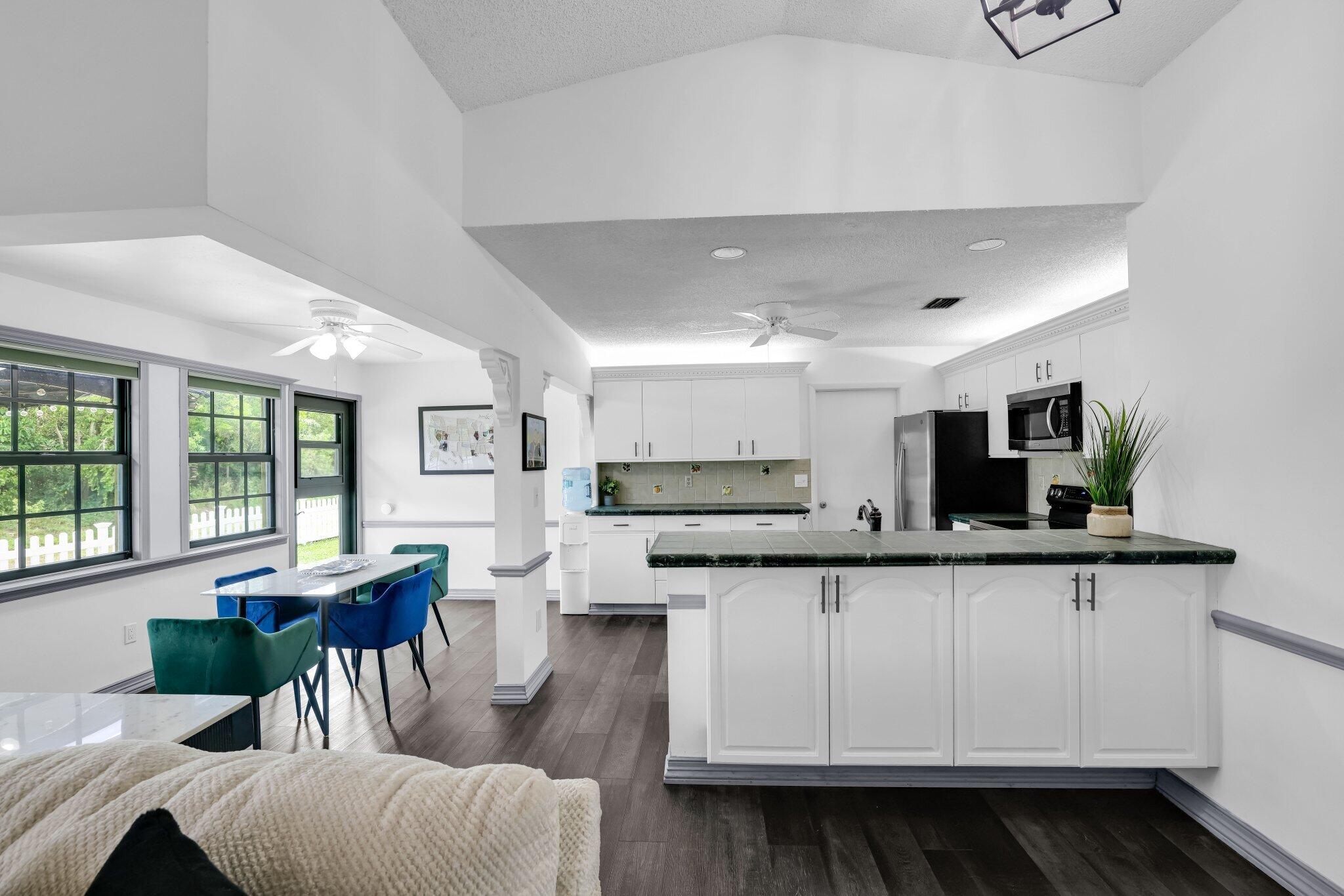 9528 Palisades Park Road