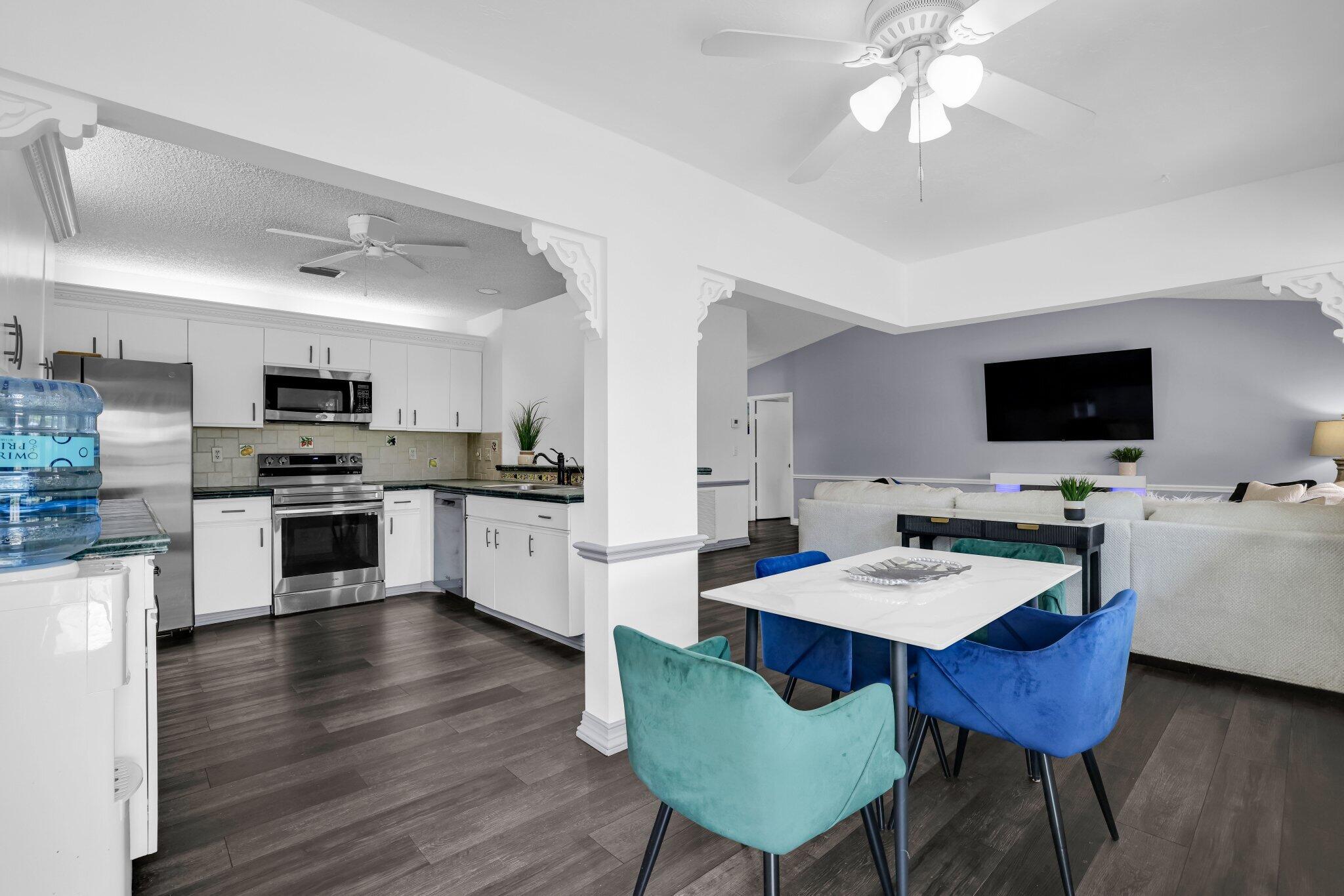 9528 Palisades Park Road