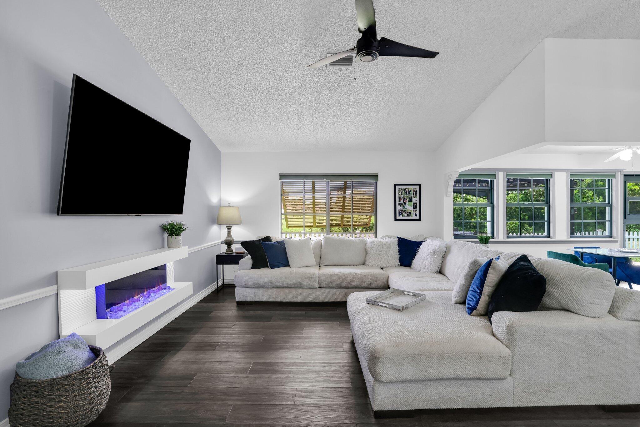 9528 Palisades Park Road