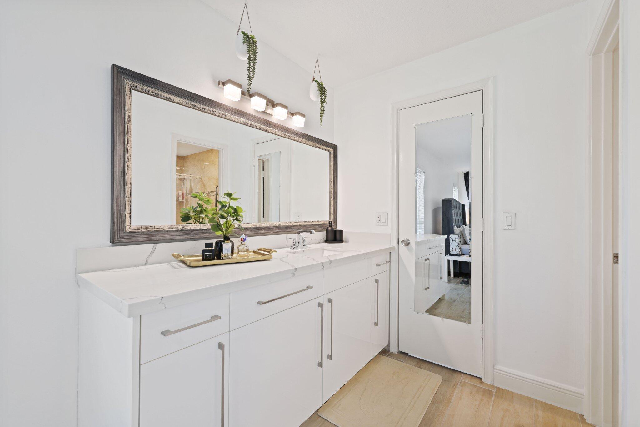 1031 Citrus Way 102-D