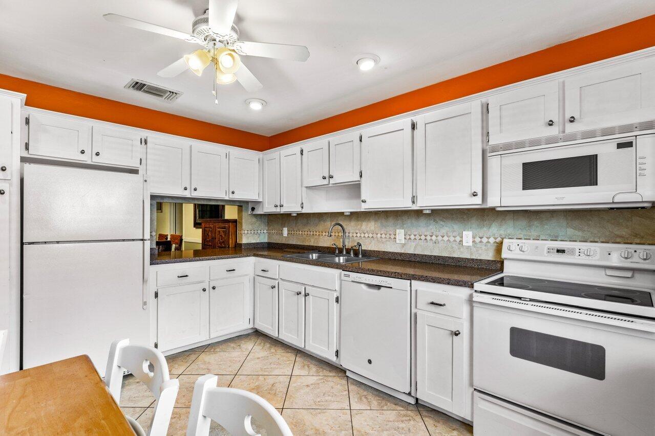 3709 Hertford Court