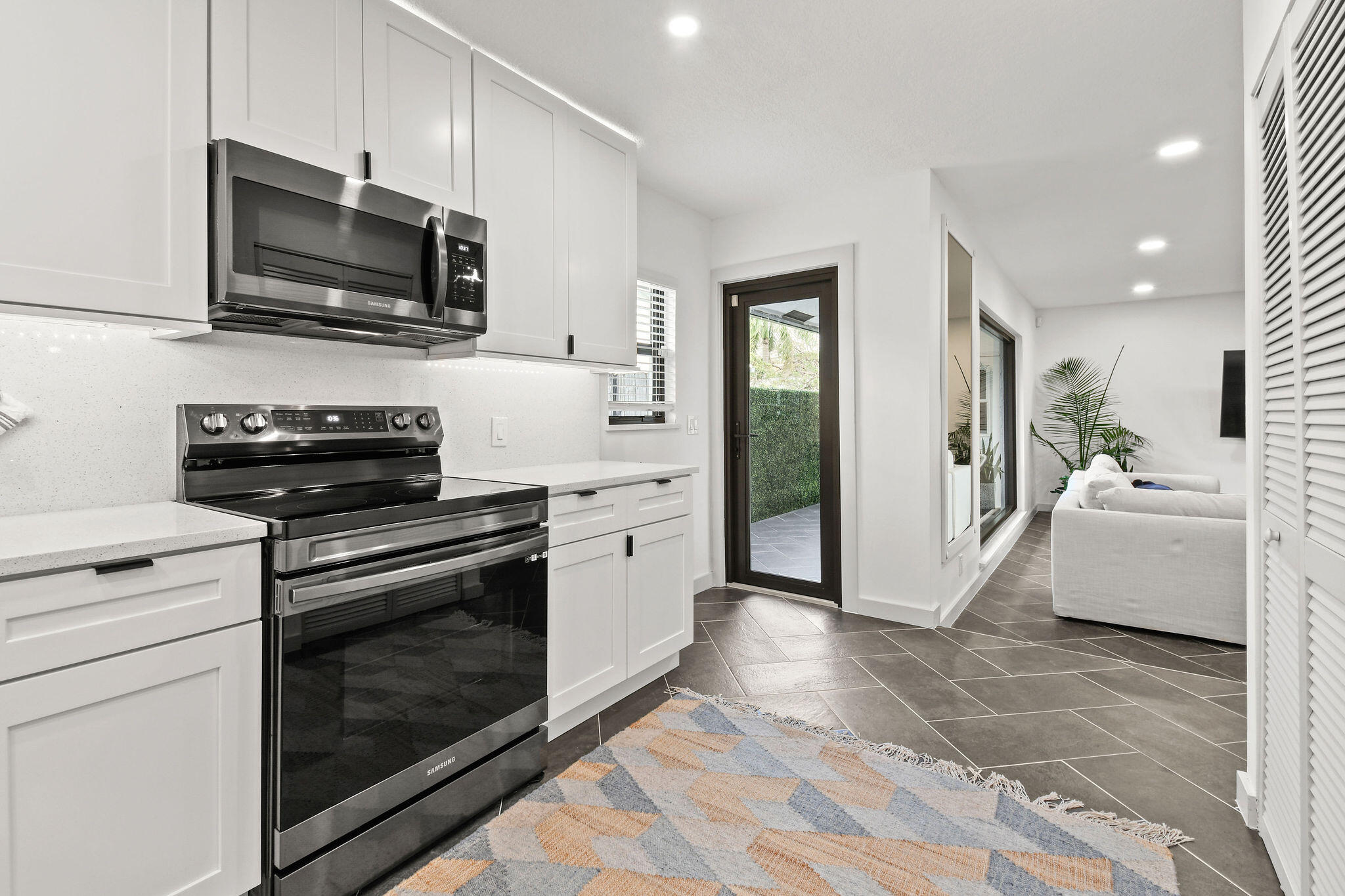 630 NE 15th Place, Boynton Beach