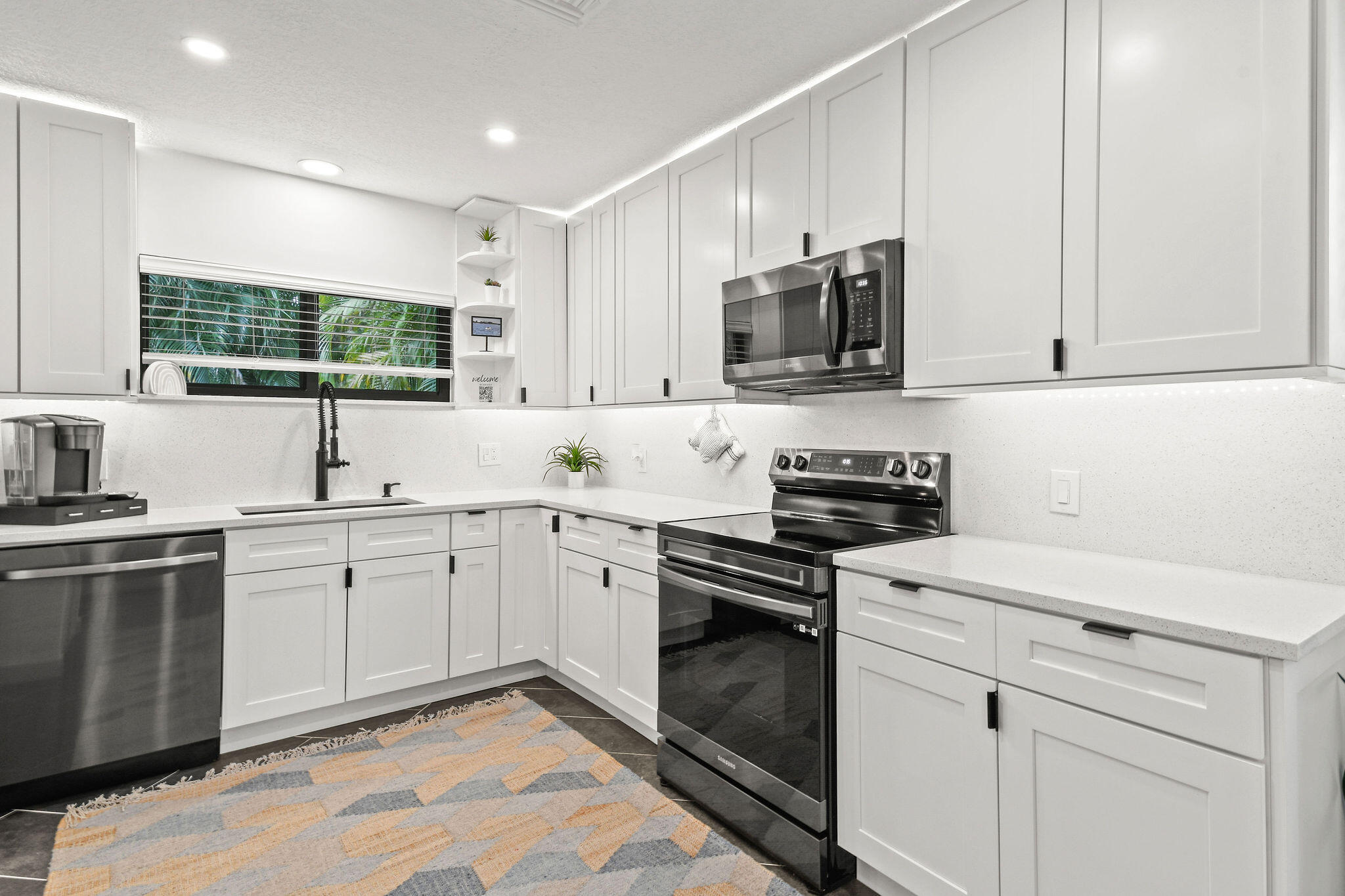 630 NE 15th Place, Boynton Beach