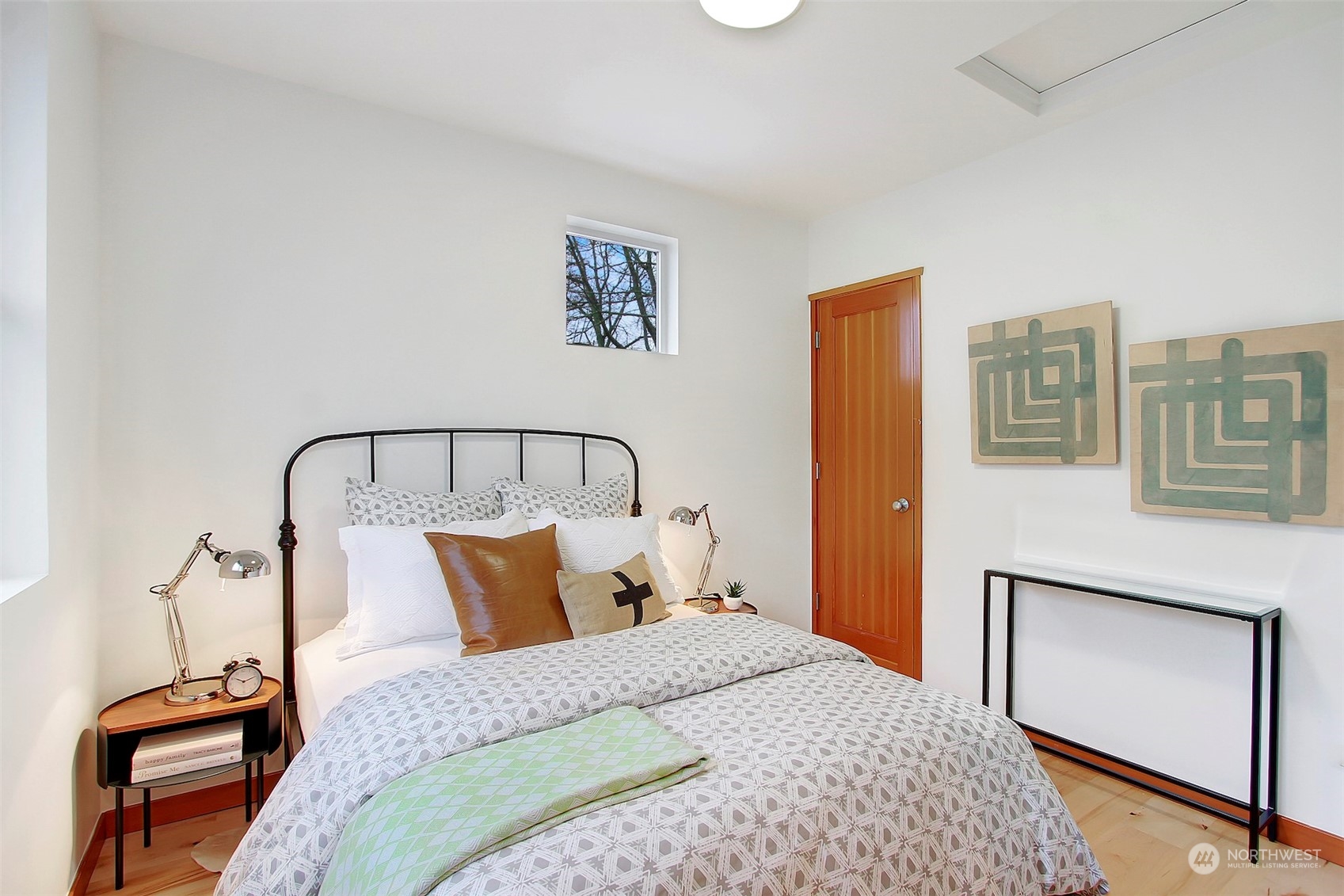 718 26th Avenue S Unit: A