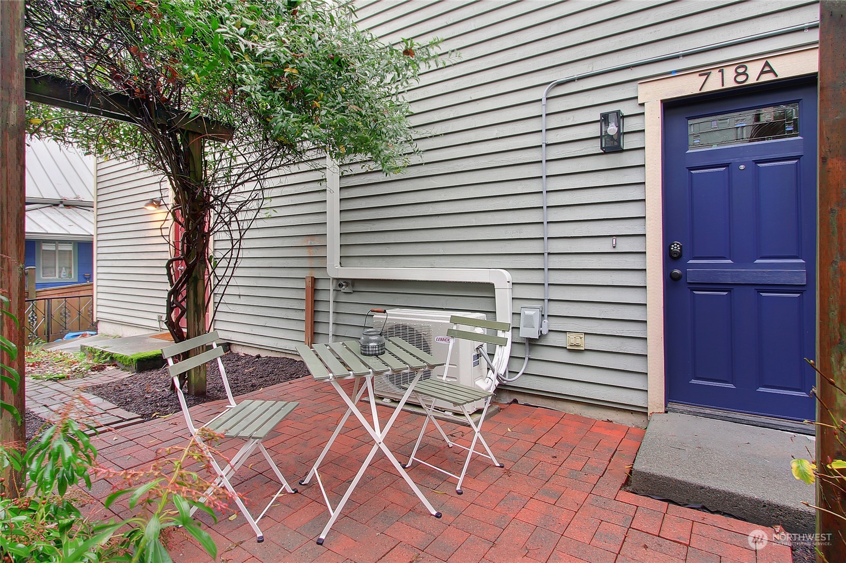 718 26th Avenue S Unit: A