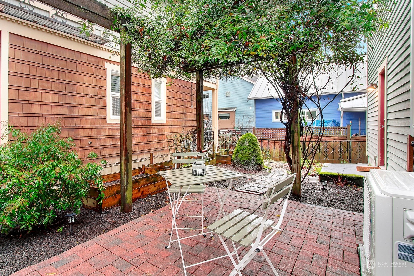 718 26th Avenue S Unit: A