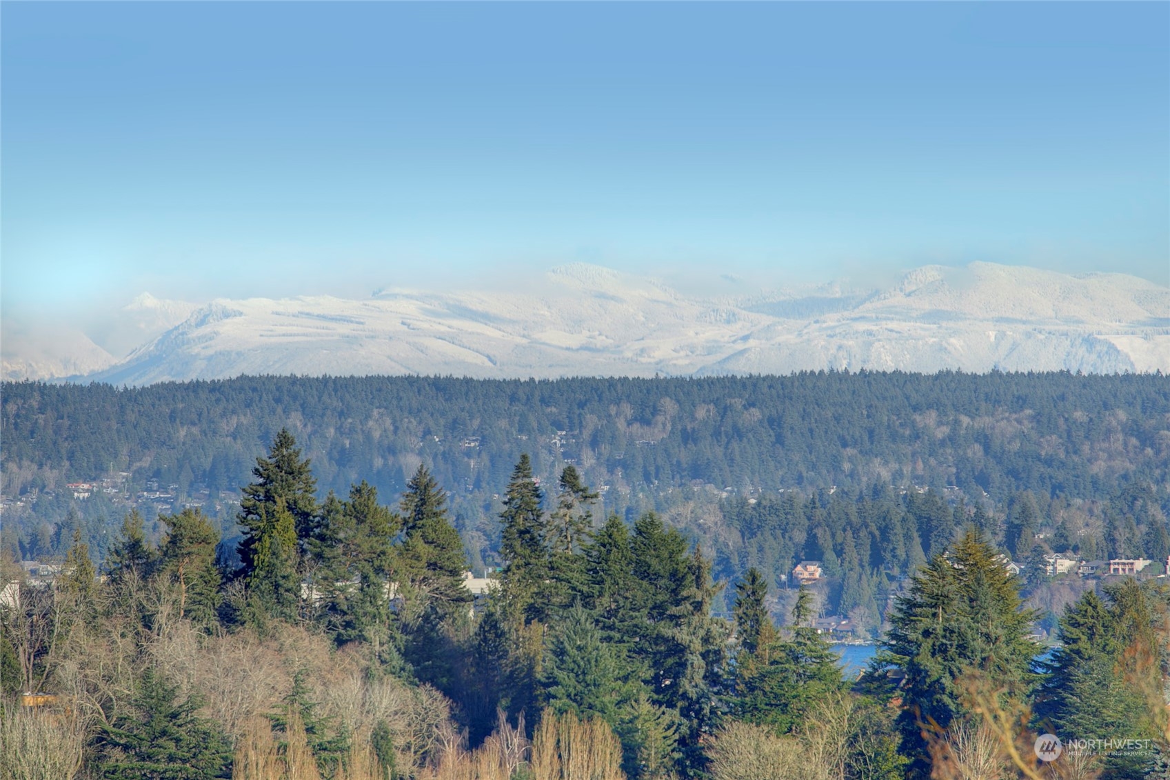 2423 E Denny Way