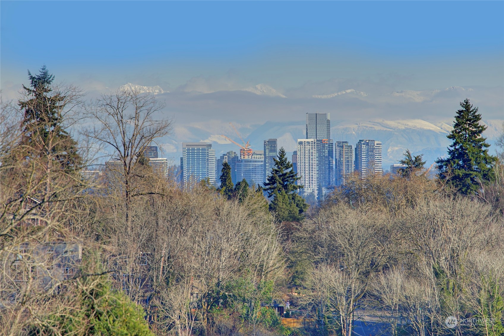 2423 E Denny Way