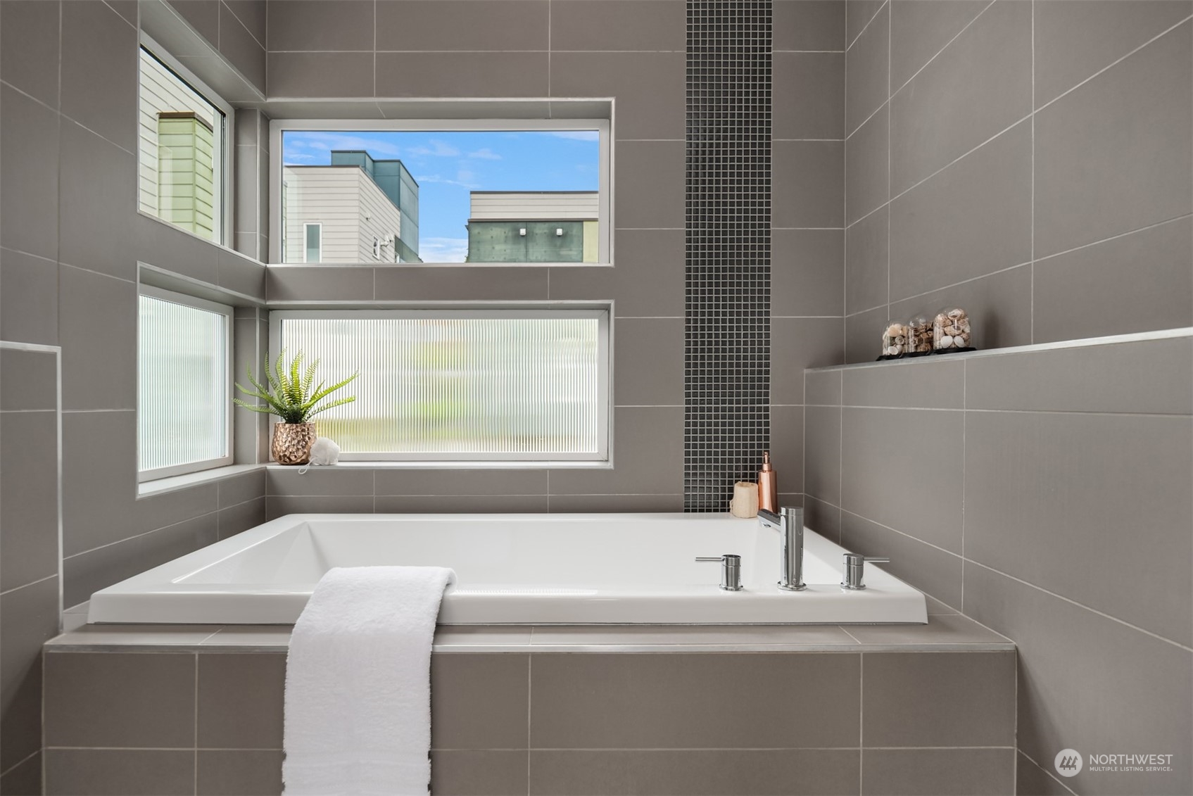 707 18th Avenue S Unit: A
