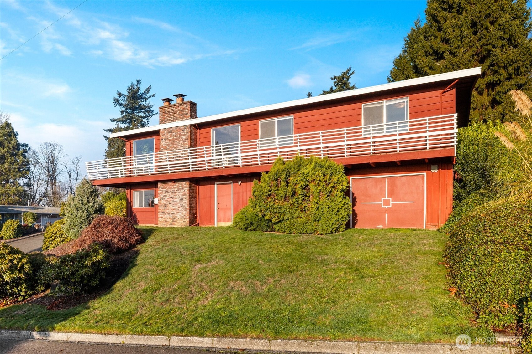 1008 Crest Place