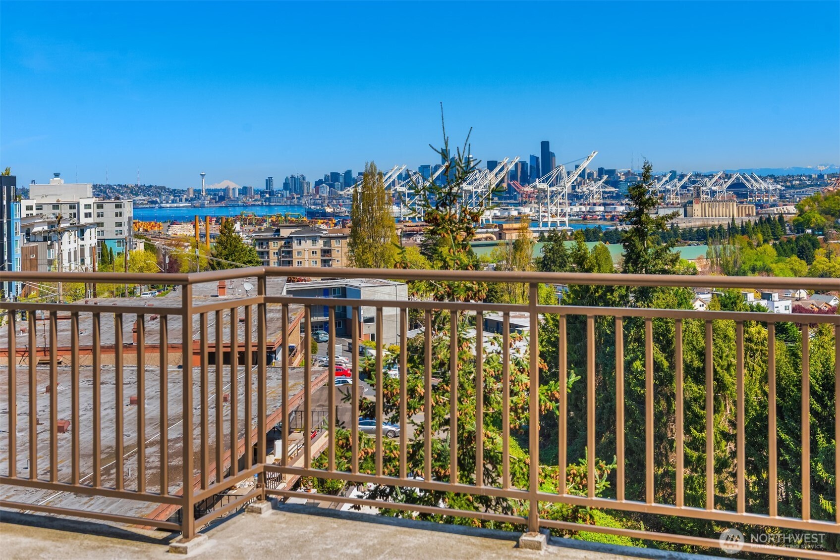 3221 SW Avalon Way Unit: 301