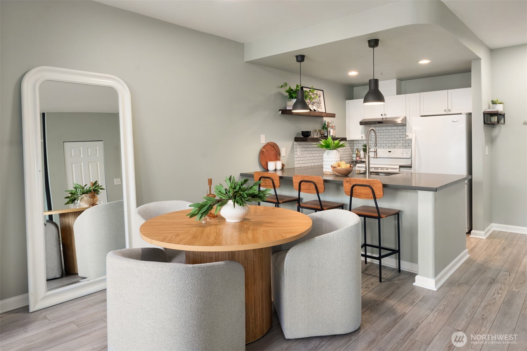 3221 SW Avalon Way Unit: 301