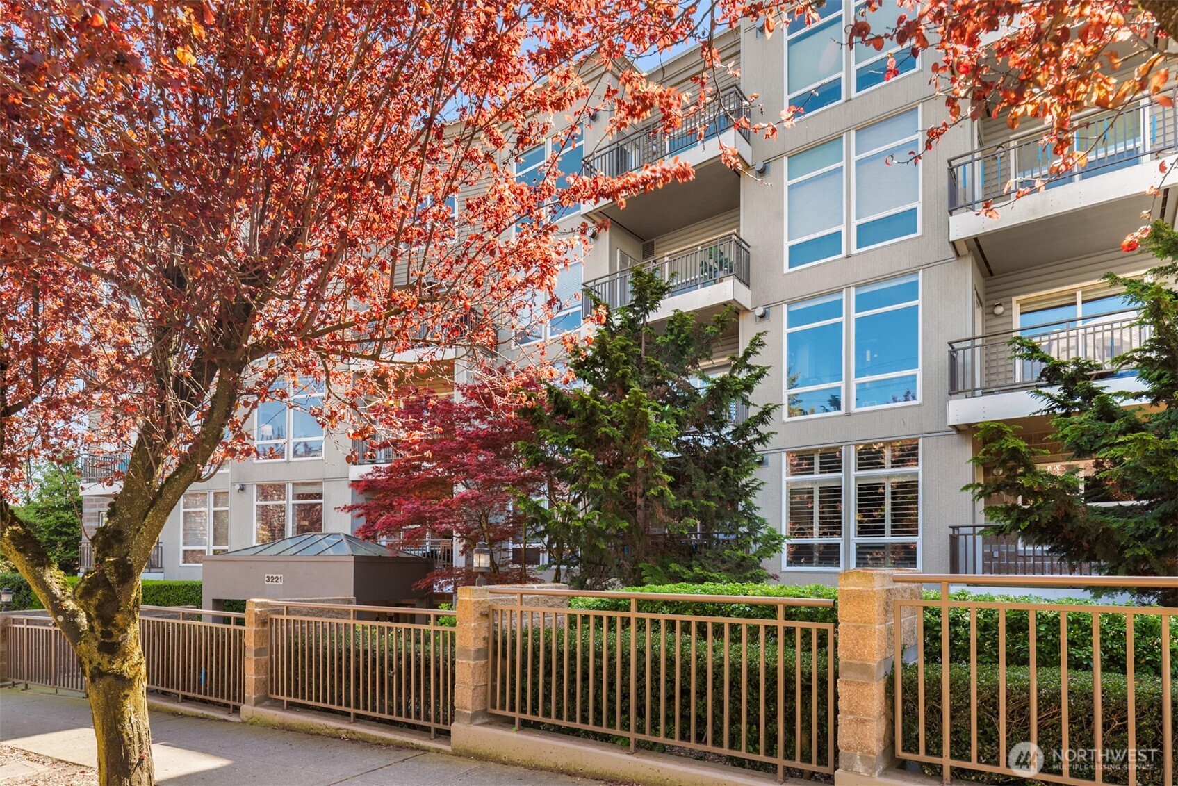 3221 SW Avalon Way Unit: 301