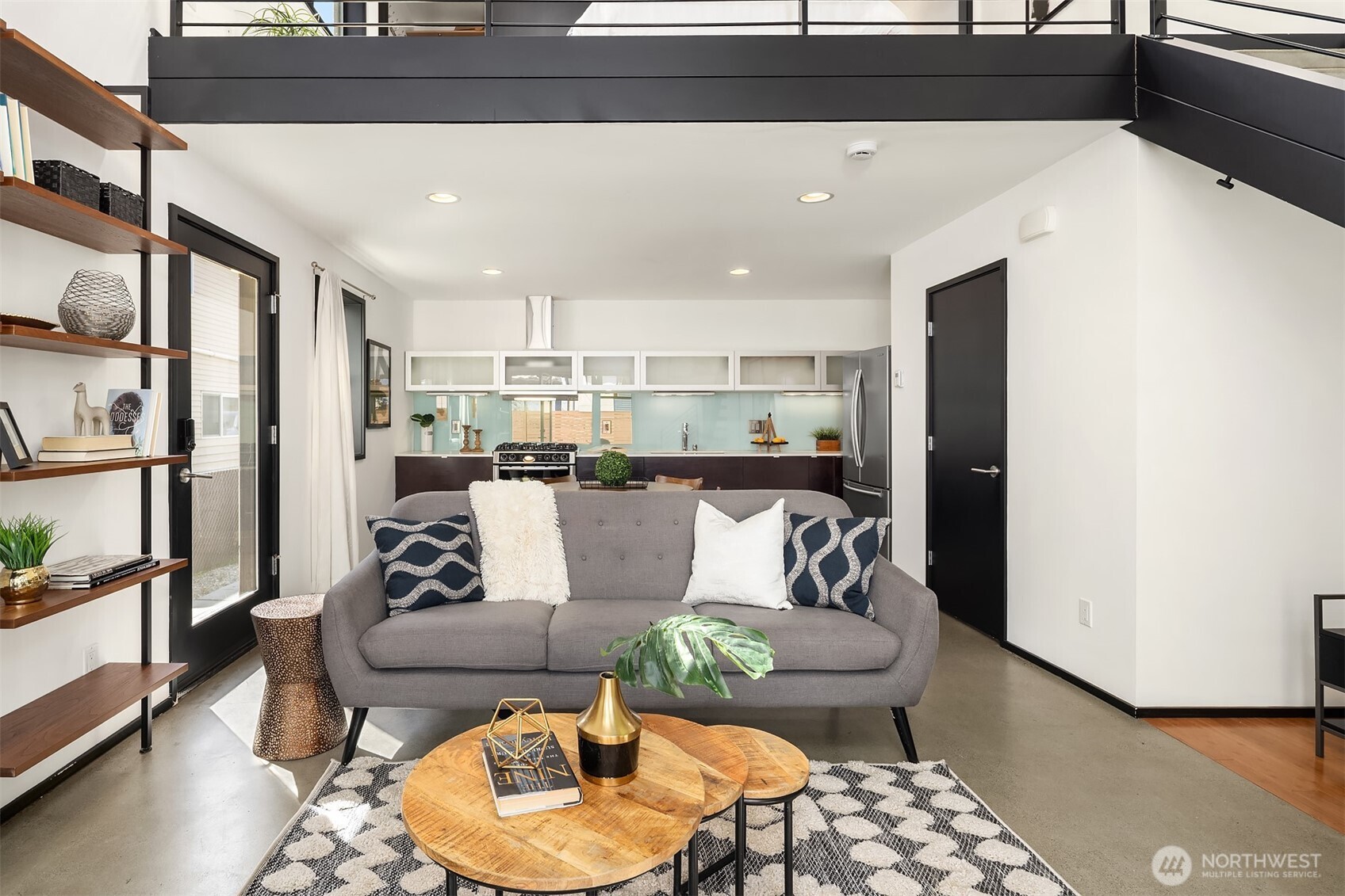 505 S Cloverdale Unit: B