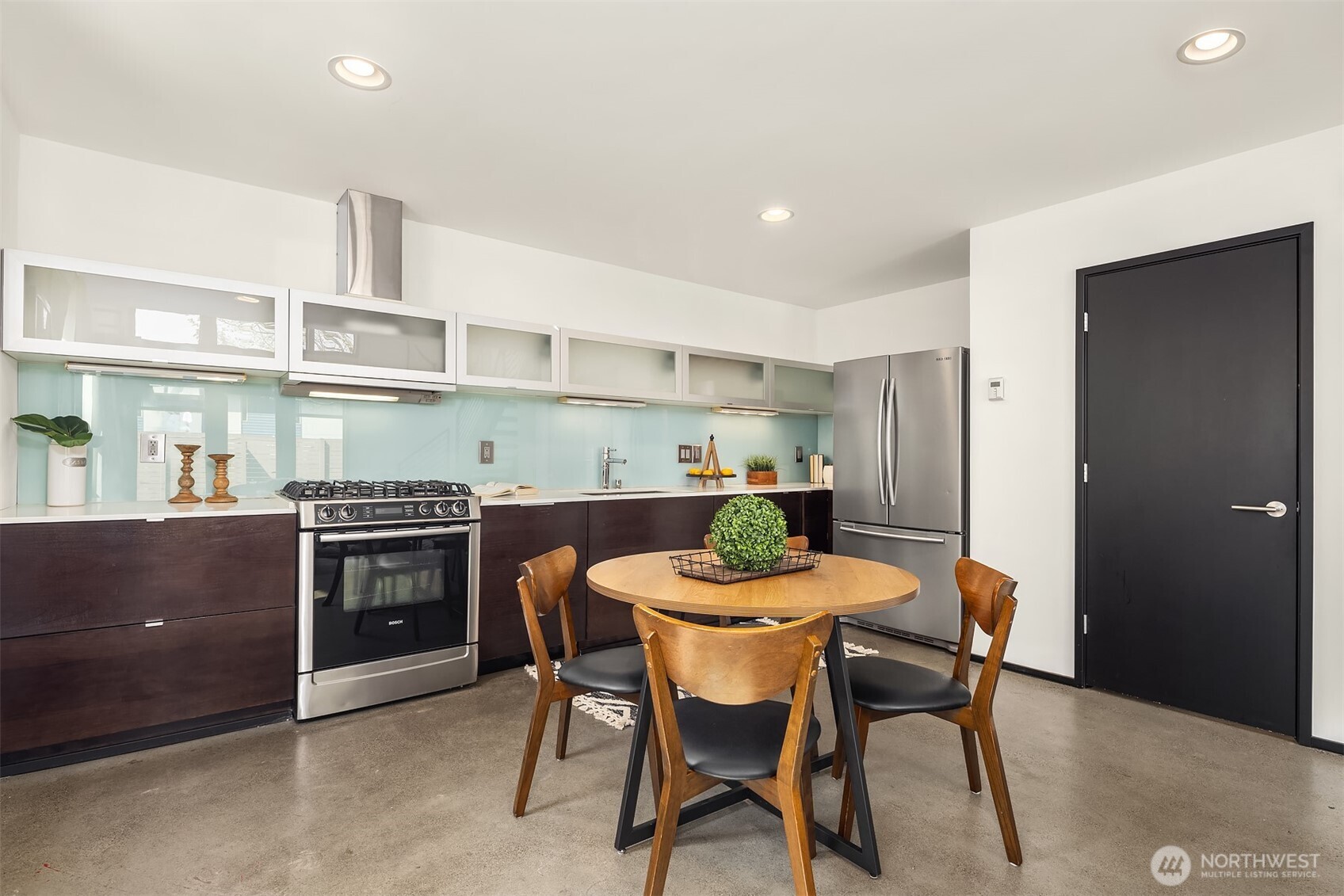 505 S Cloverdale Unit: B